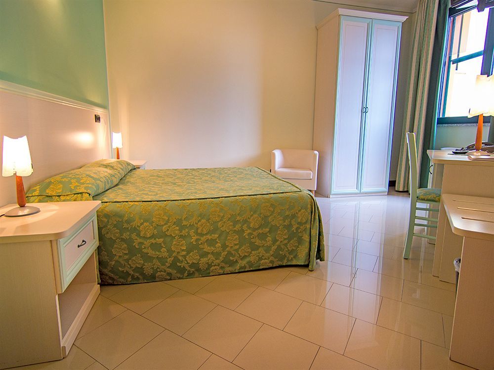 Eden Hotel Castel d'Ario Exterior photo